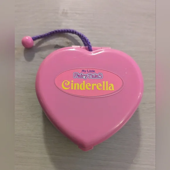 My Little Fairy Tales Cinderella Fold Up Playset - Polly Pocket 1994. - Picture 8 of 8